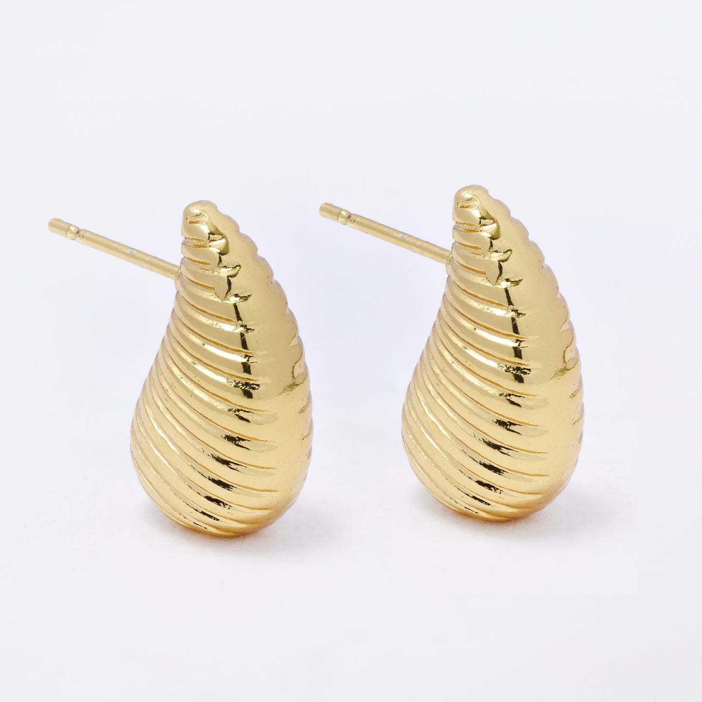 SSYE7276 - Steel 19mm x 9mm lined teardrop stud earring
