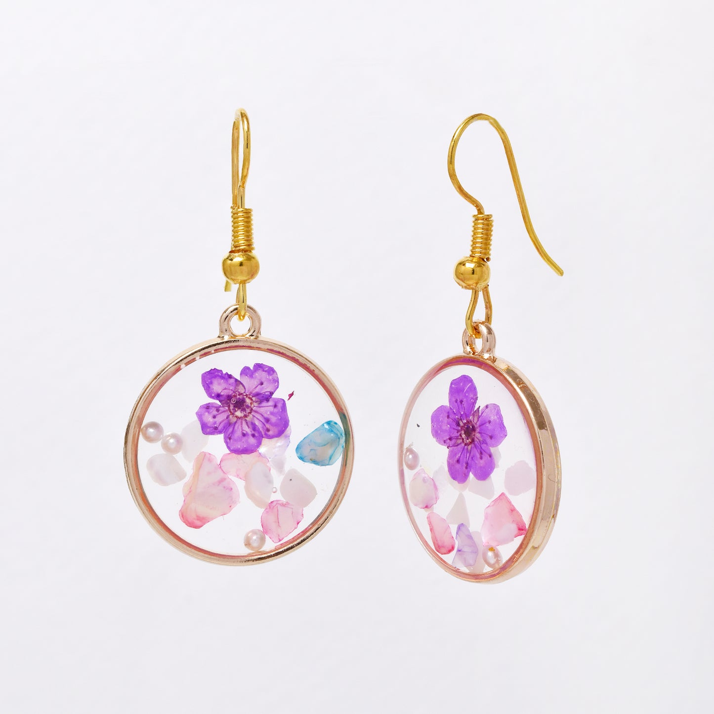 SSYE7427 - Steel 20mm round flower, crystal & faux pearl resin drop earring