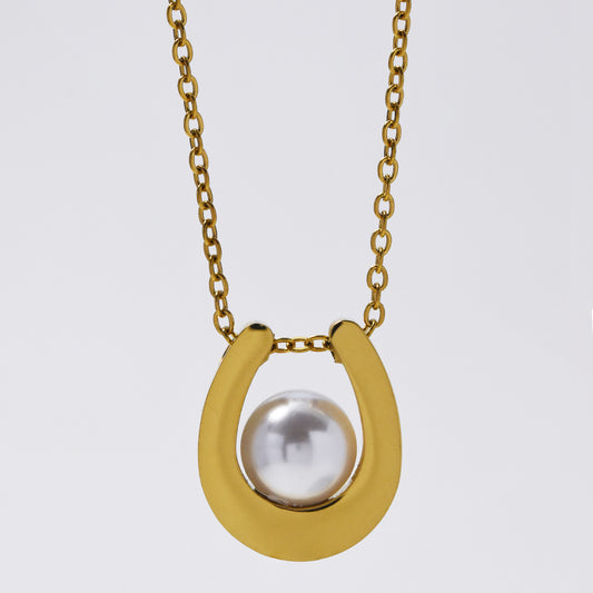 Stainless steel horse shoe with faux pearl necklace - SSYN4799