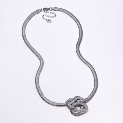 SSYN7310 - Steel 42cm + 5cm x 5cm double knot snake necklace