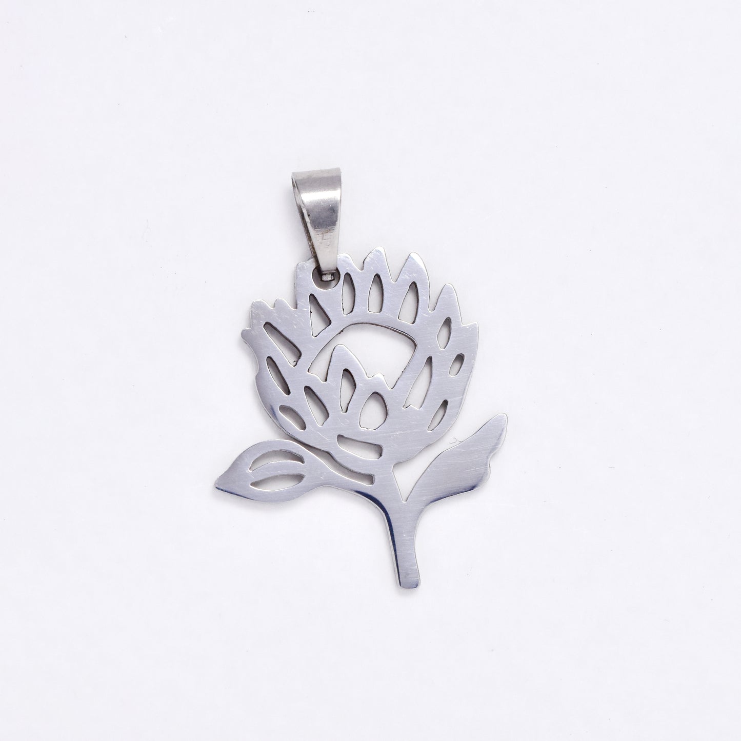 SSYP6071 - St Steel 25mm x 22mm protea flower pendant