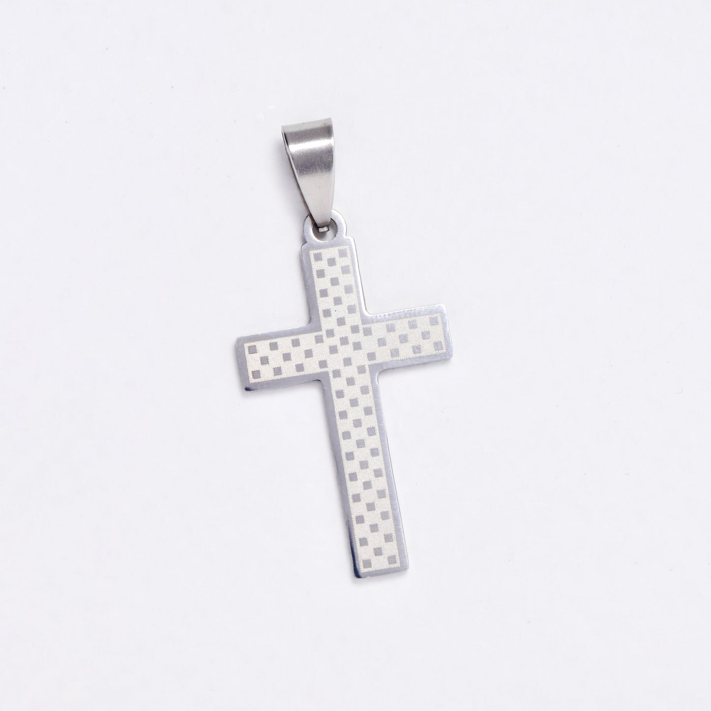 SSYP6072 - St Steel 40mm x 19mm checkered cross pendant