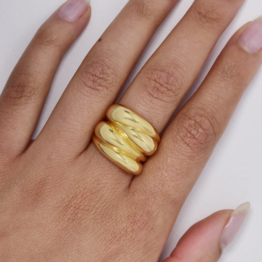 Stainless steel overlapping teardrop ring - SSYR5538