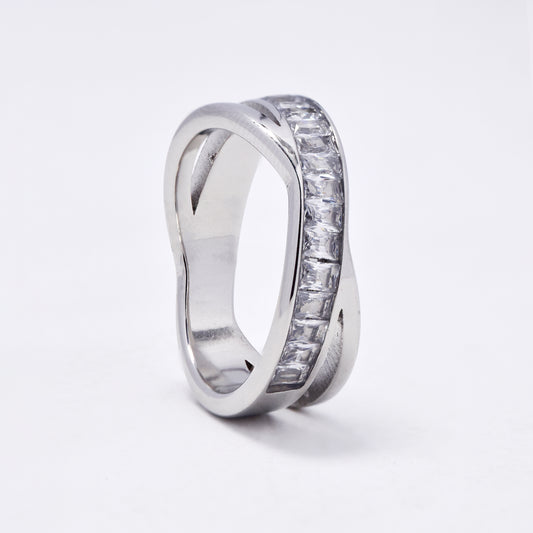 SSYR6095  - St Steel cross-over CZ ring