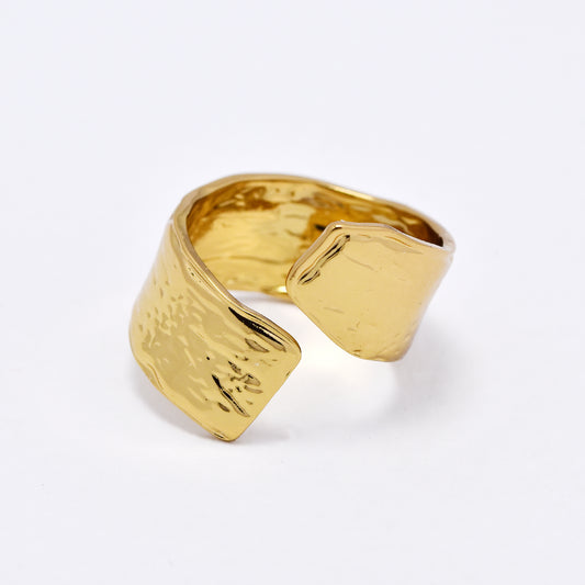 SSYR6122 - St Steel cross- over open size ring