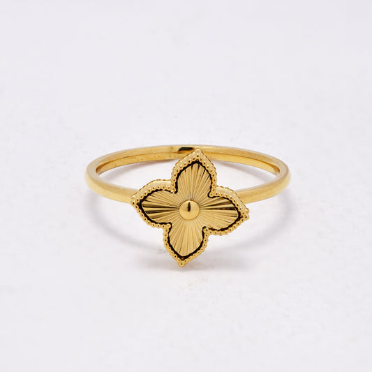 SSYR6610 - St Steel flower ring