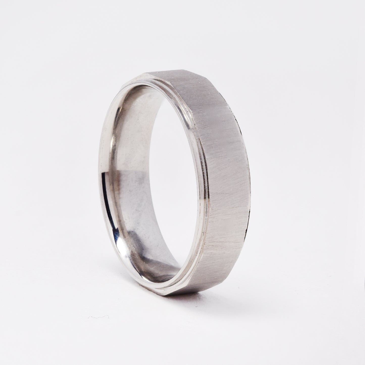 SSYR7402 - Steel 6mm brushed bolt ring