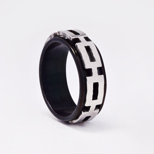 SSYR7403 - Steel 8mm 2-toned spinner ring