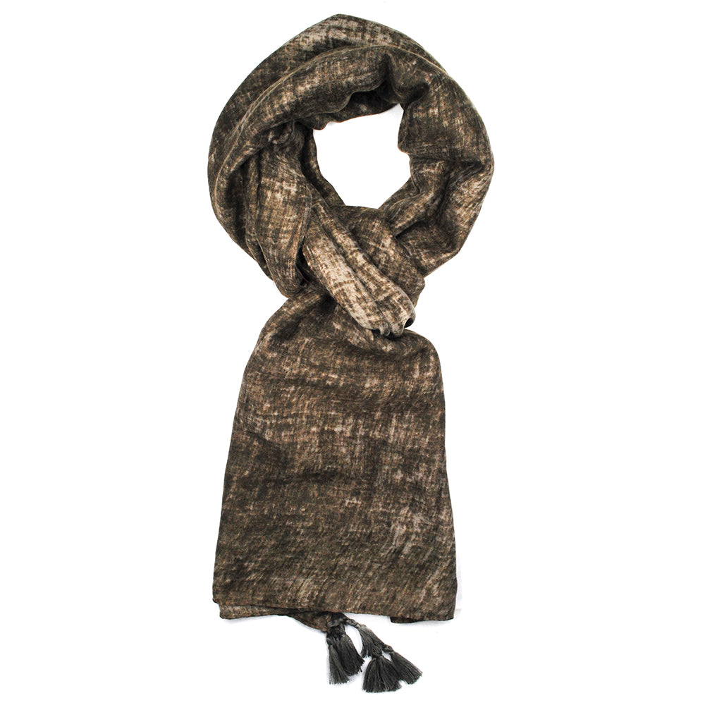 Mottled finish pattern scarf with tassels in each corner of the scarf - VS816