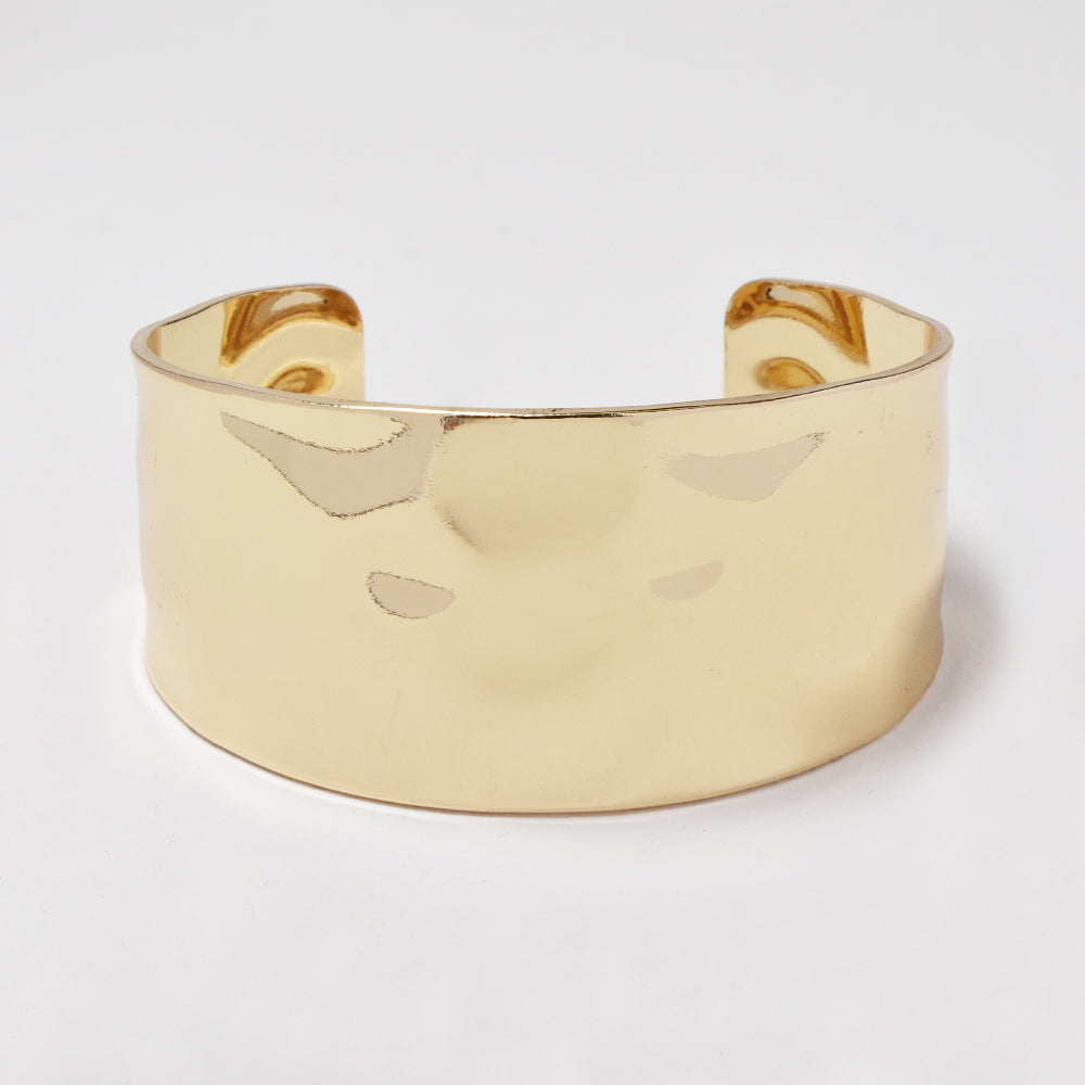 Fashion broad hammered cuff bangle - YB5128