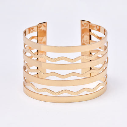 YB6327 - Fashion line pattern cuff