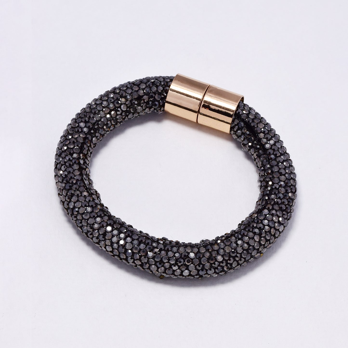 YB7510 - Diamante bracelet with magnetic closure