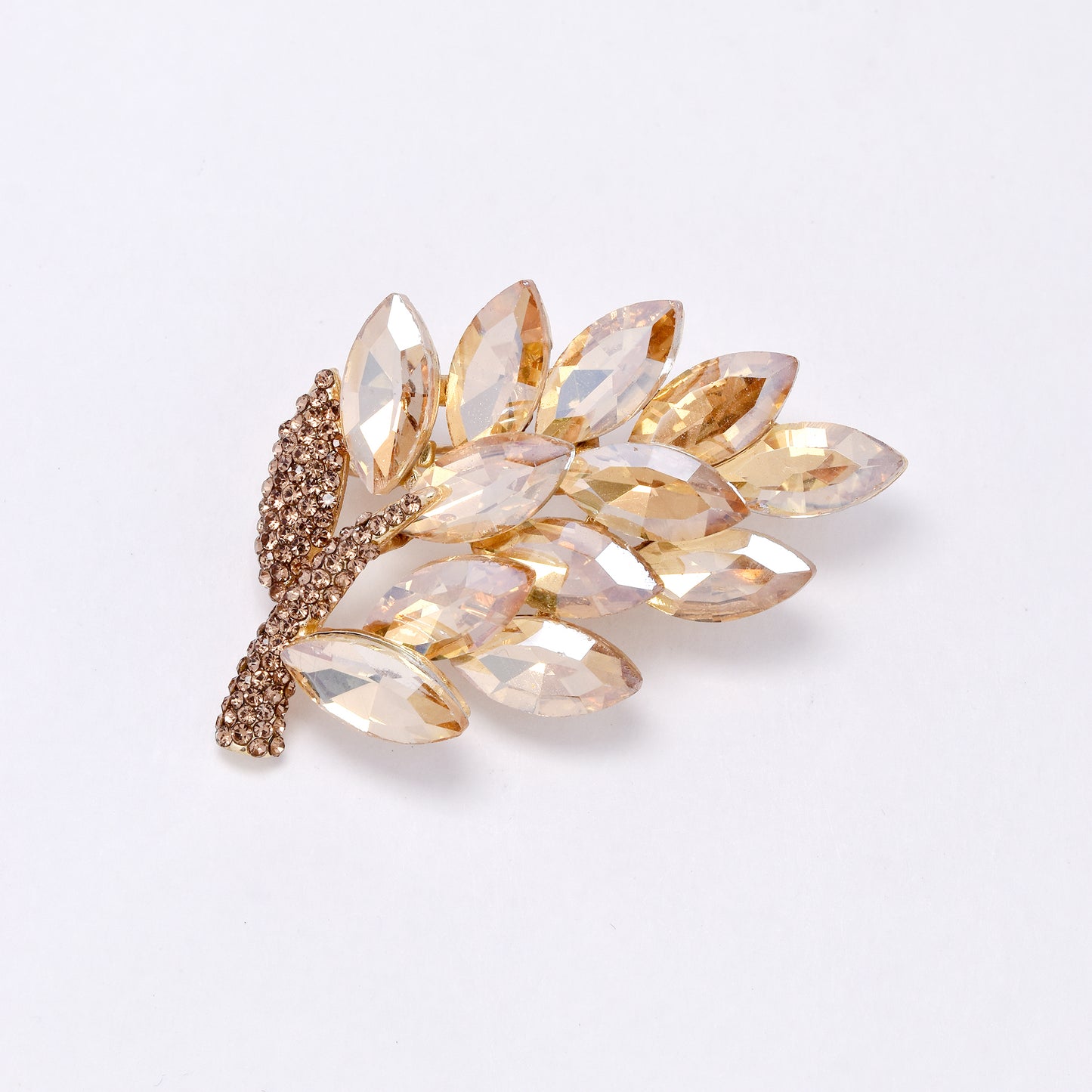 YBR7547 - Crystal branch brooch