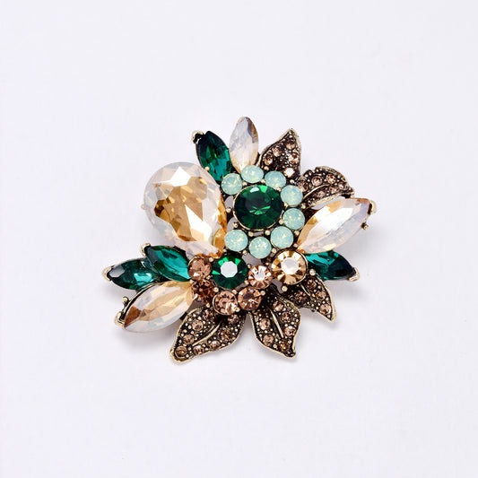 YBR7549 - Crystal flower brooch
