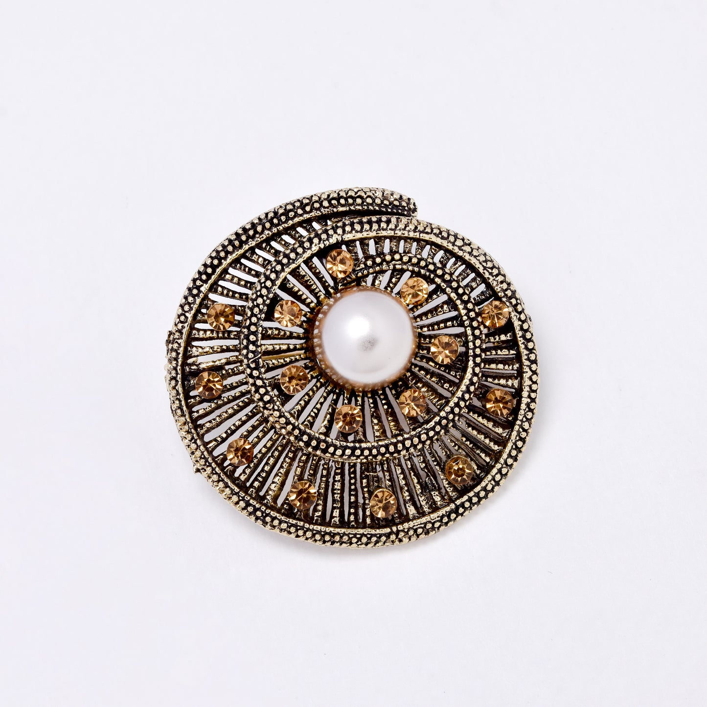 YBR7550 - Crystal & faux pearl swirl brooch