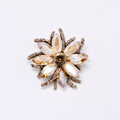YBR7551 - Crystal flower brooch