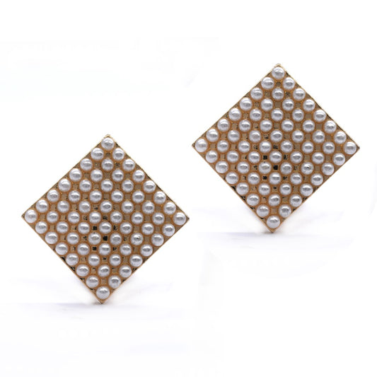 Square caviar pearl clip on fashion earring - YE4014