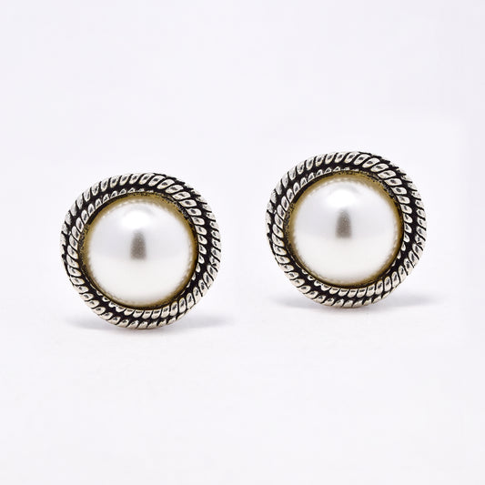 YE6707 - Fashion 19mm round faux pearl clip-on earring