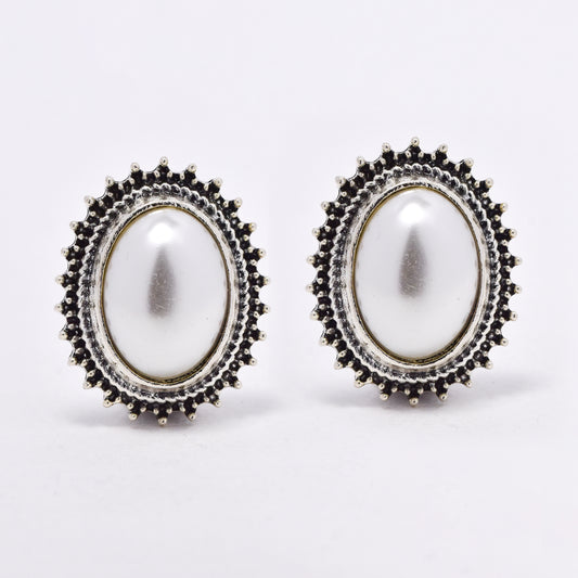 YE6712 - Fashion 28mm x 23mm oval faux pearl clip-on earring