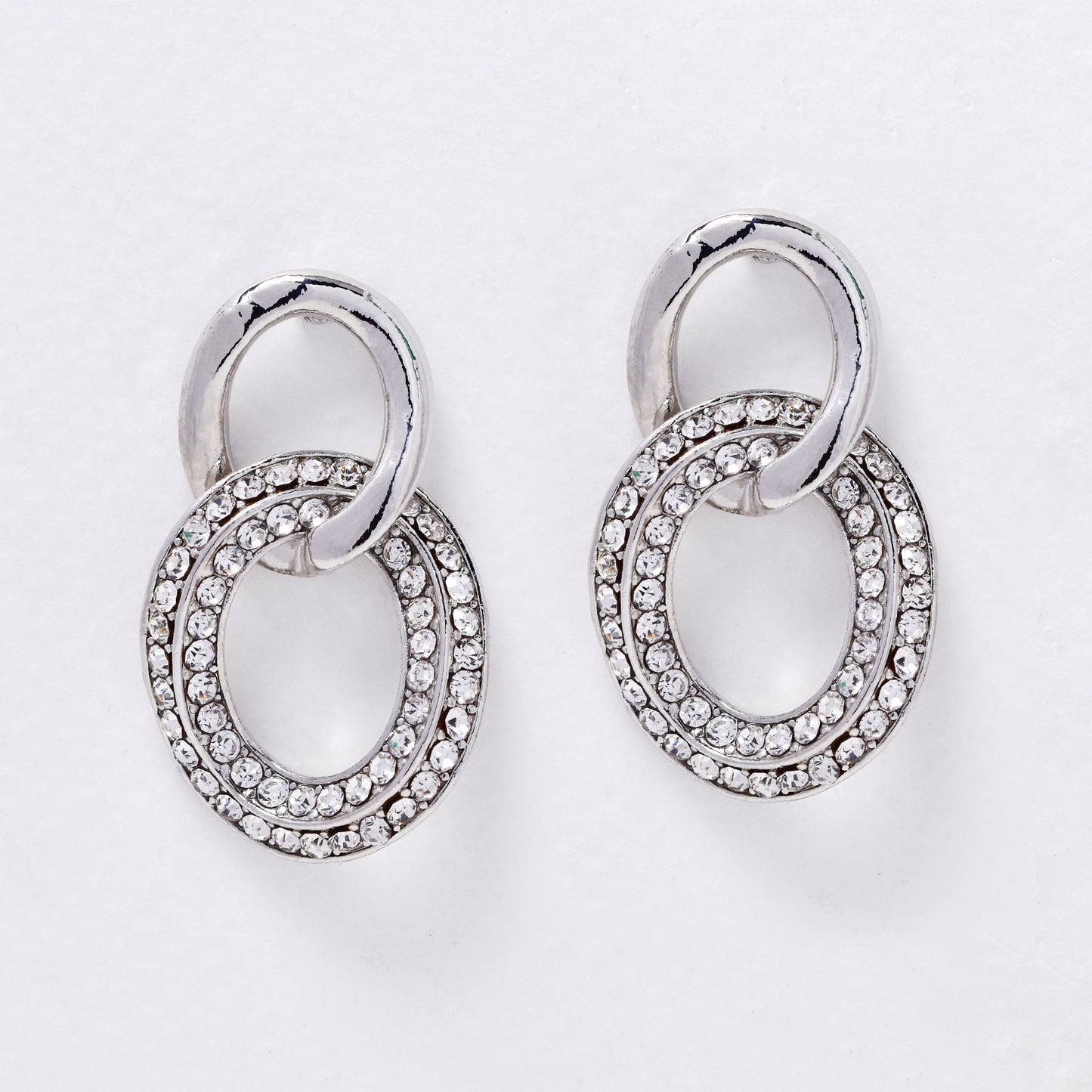 YE7553 - Interlocking CZ circle drop stud earring