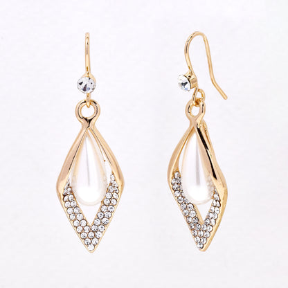 YE7555 - CZ & faux pearl sdop stud earring