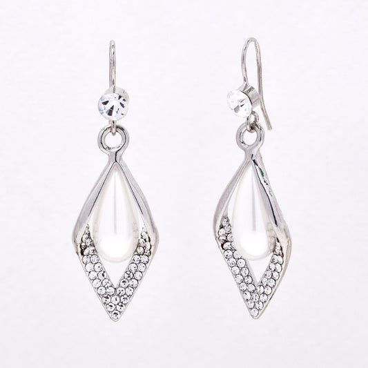 YE7555 - CZ & faux pearl sdop stud earring