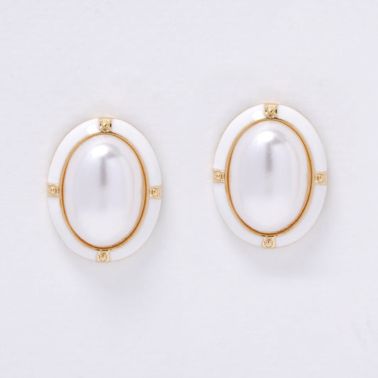 YE7663 - Faux pearl stud earring