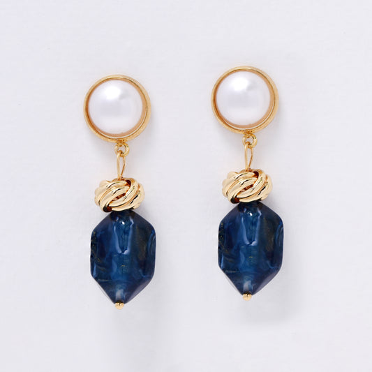 YE7670 - Faux pearl drop stud earring