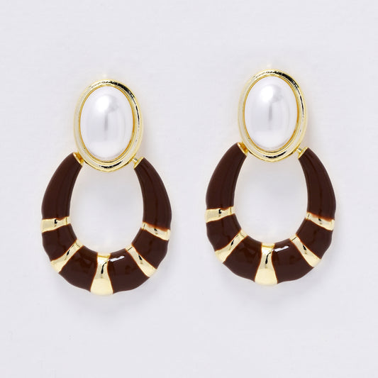 YE7683 - Faux pearl & enamel drop stud earring