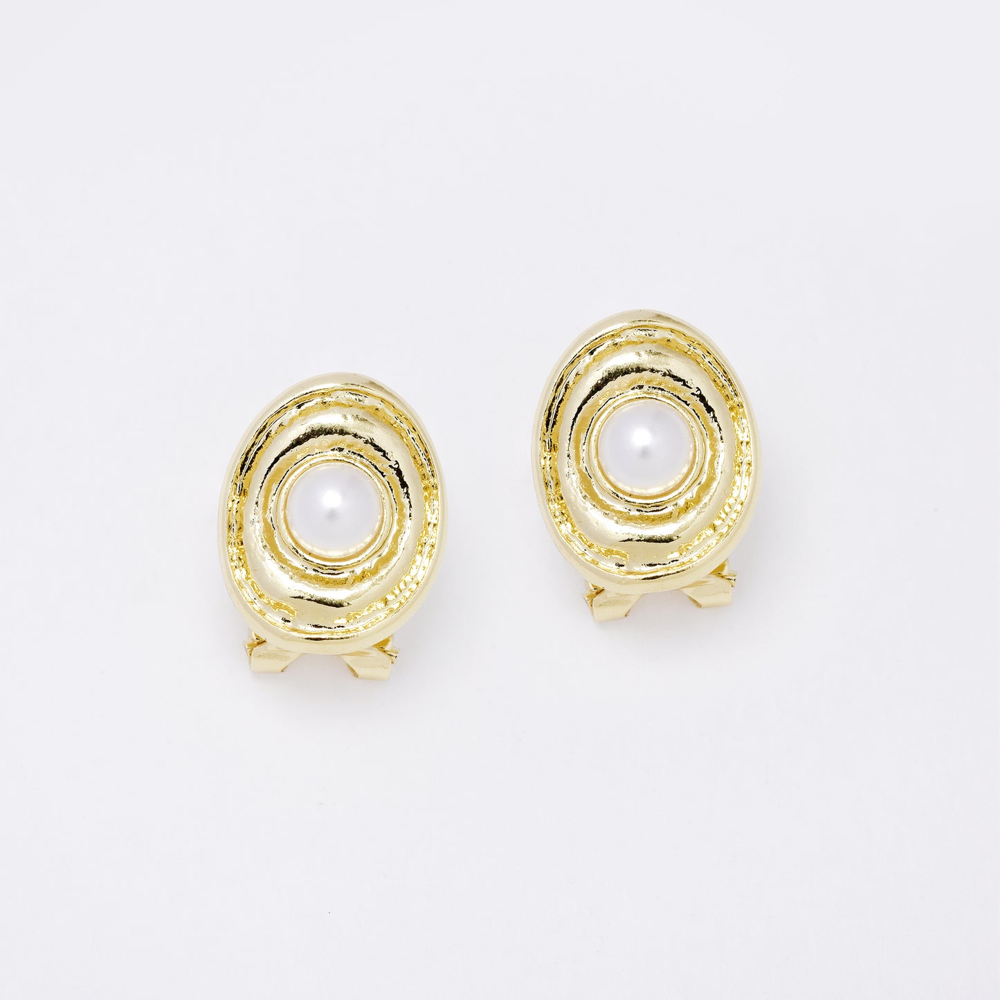 YE7696 - Faux pearl 17mm clip-on earring