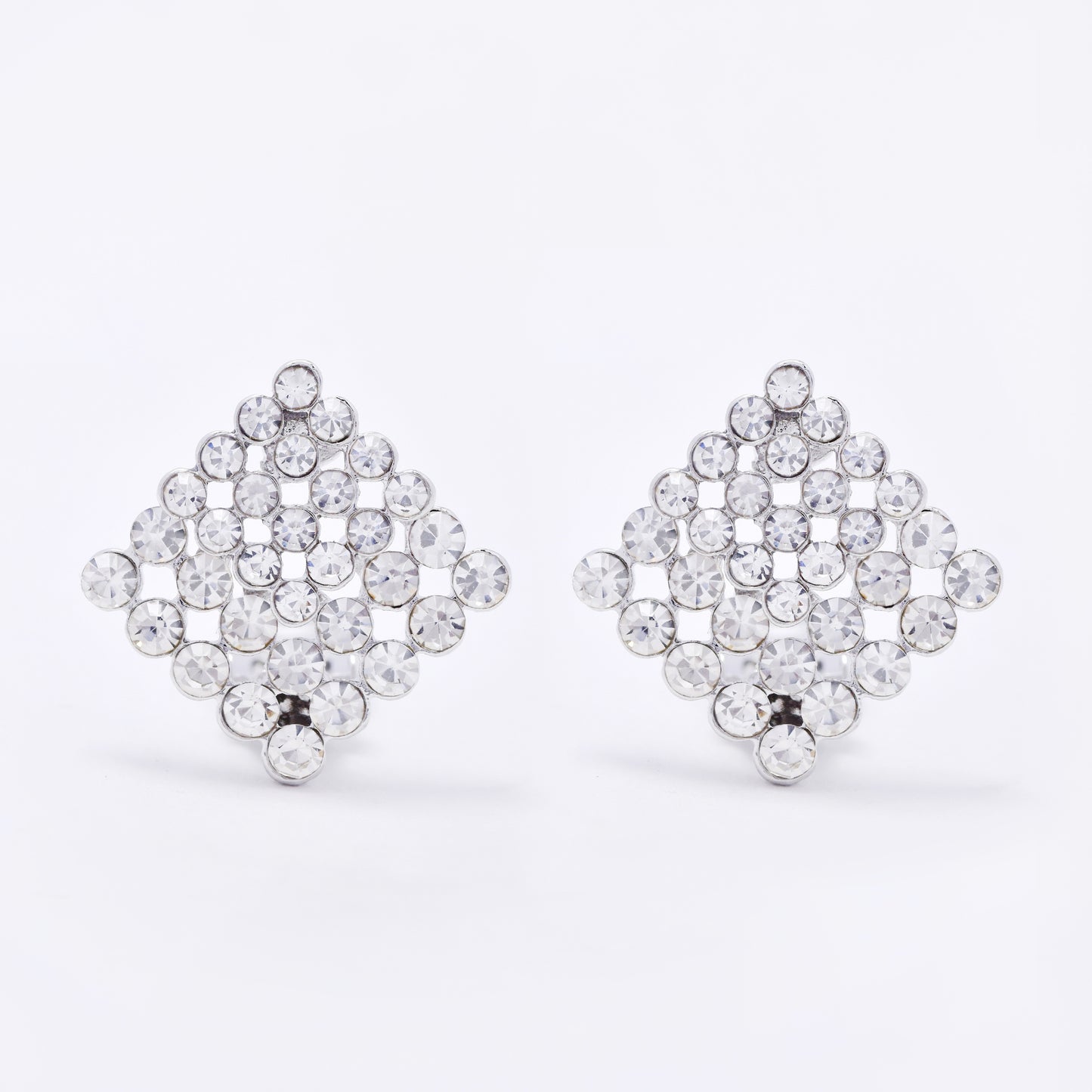 YE7700 - Diamond shaped diamante clip-on earring
