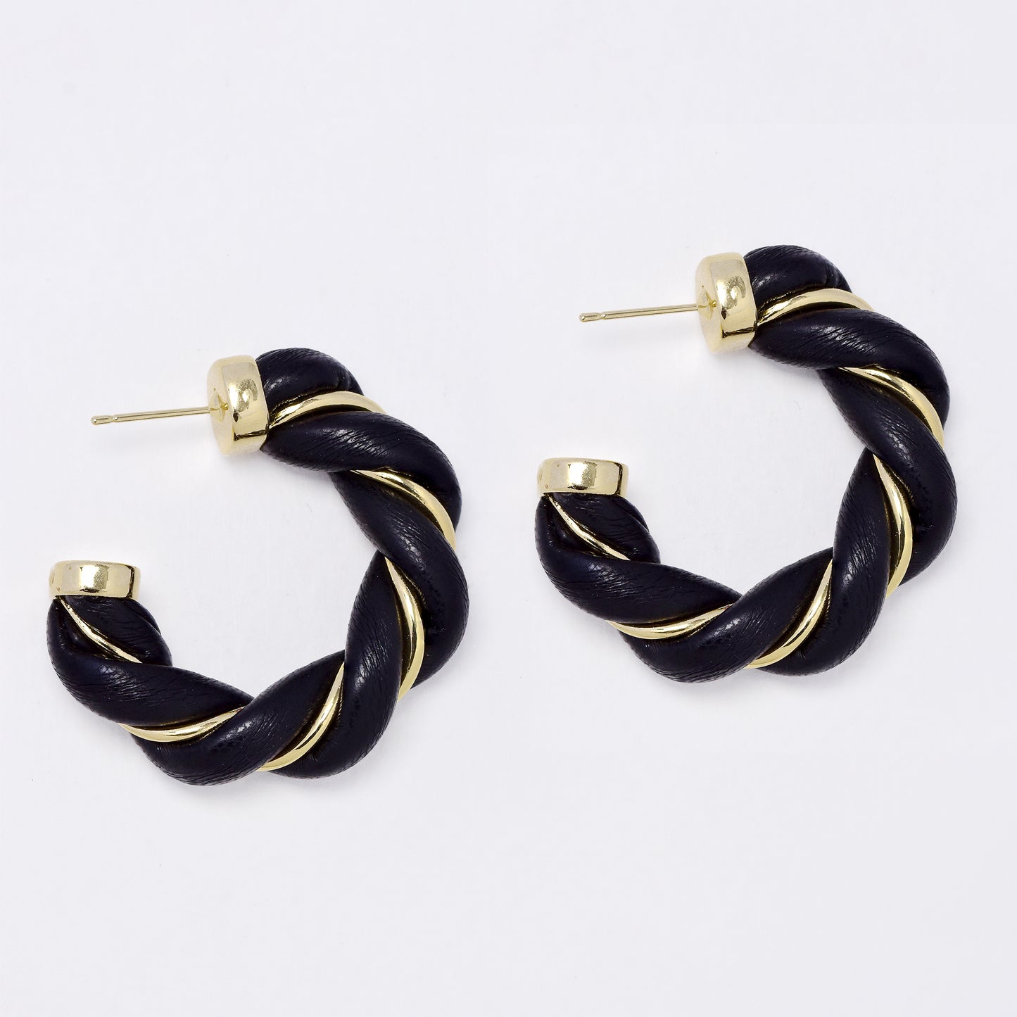 YE7712 - Faux twisted leather pin hoop earring