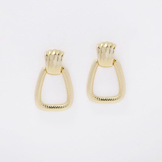 YE7736 - Door knocker stud earring