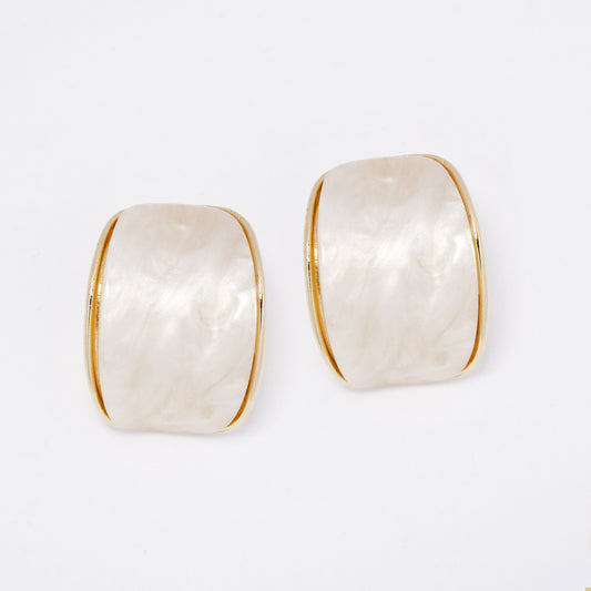 YE7809 - Pearlescent  resin 30mm stud earring