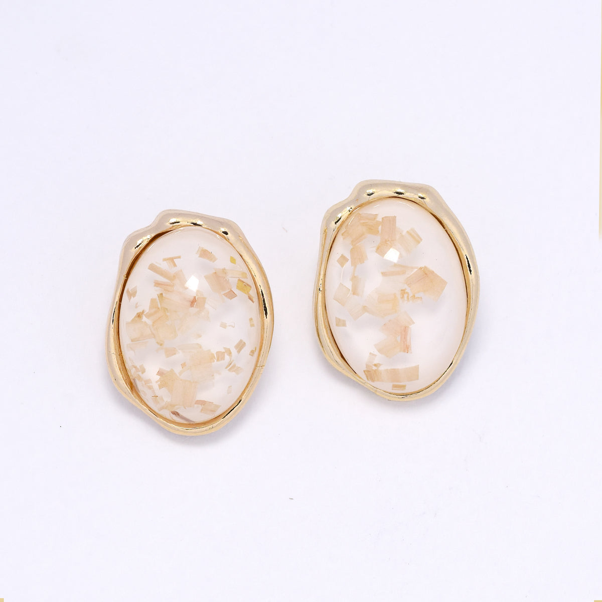 YE7822 - Oval 28mm x 21mm resin stud earrings