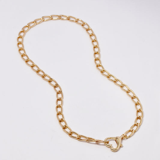 YN5875 - Curb link necklace with heart clasp