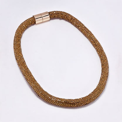YN7510 - Diamante necklace with magnetic closure