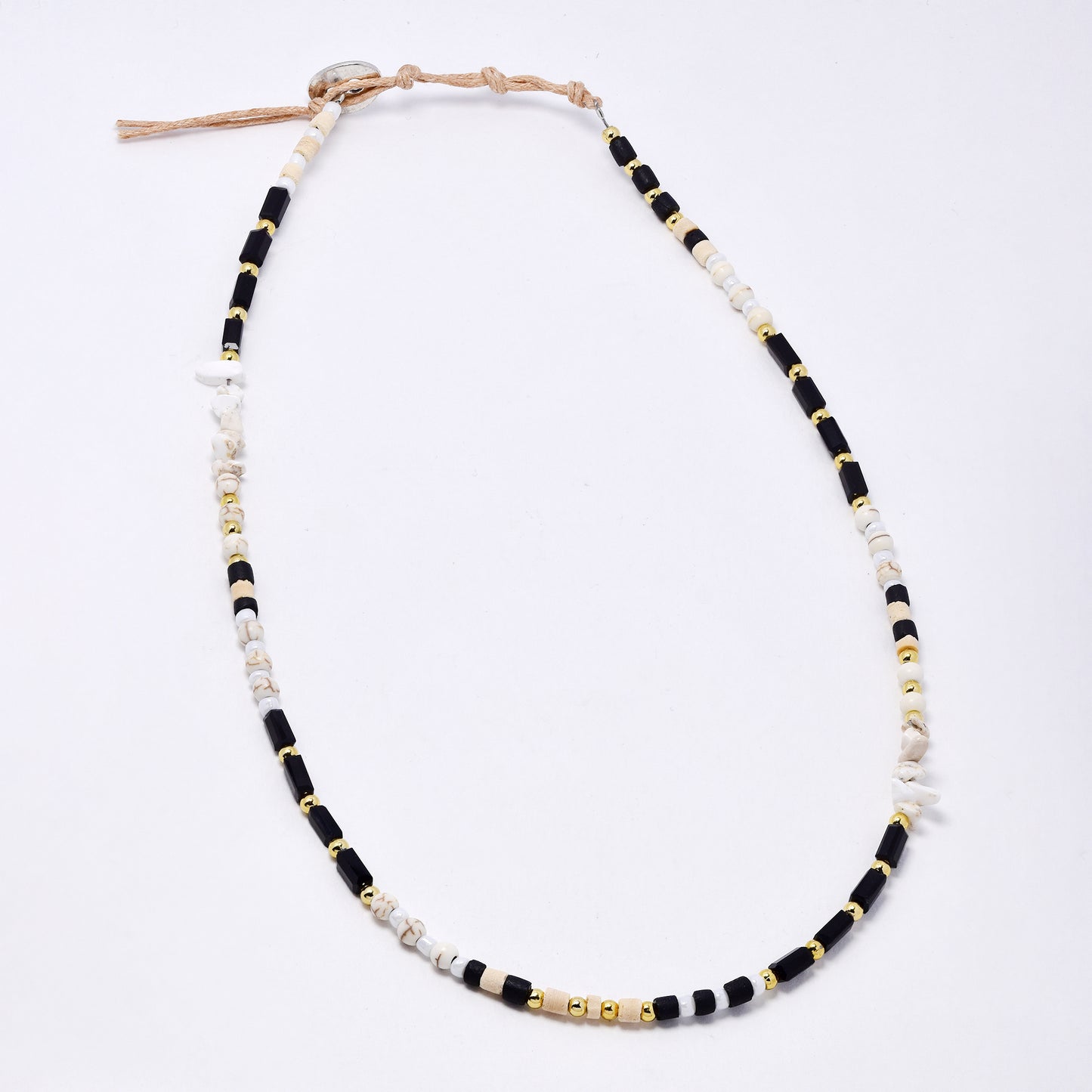 YN7532 - Beaded cord necklace with toggle closure