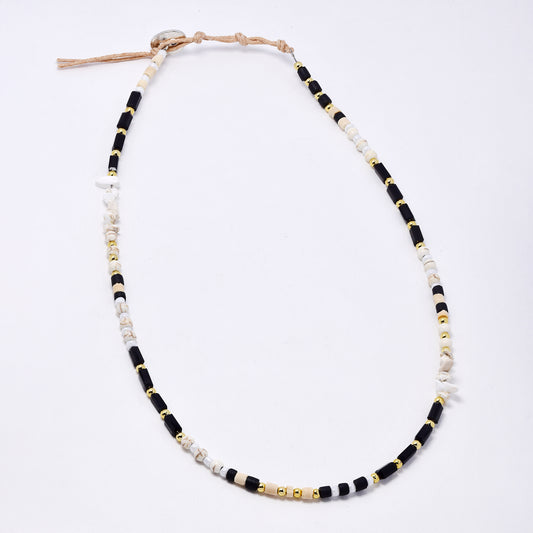 YN7532 - Beaded cord necklace with toggle closure