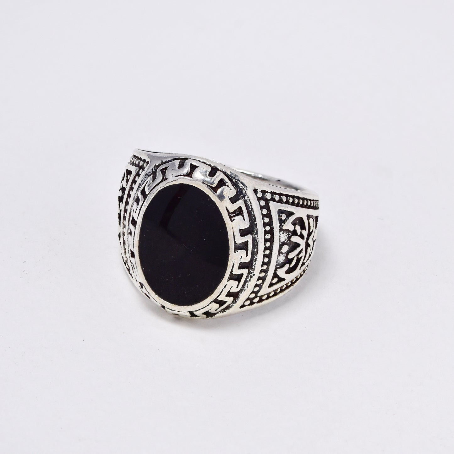 YR6783 - Fashion detailed signet ring