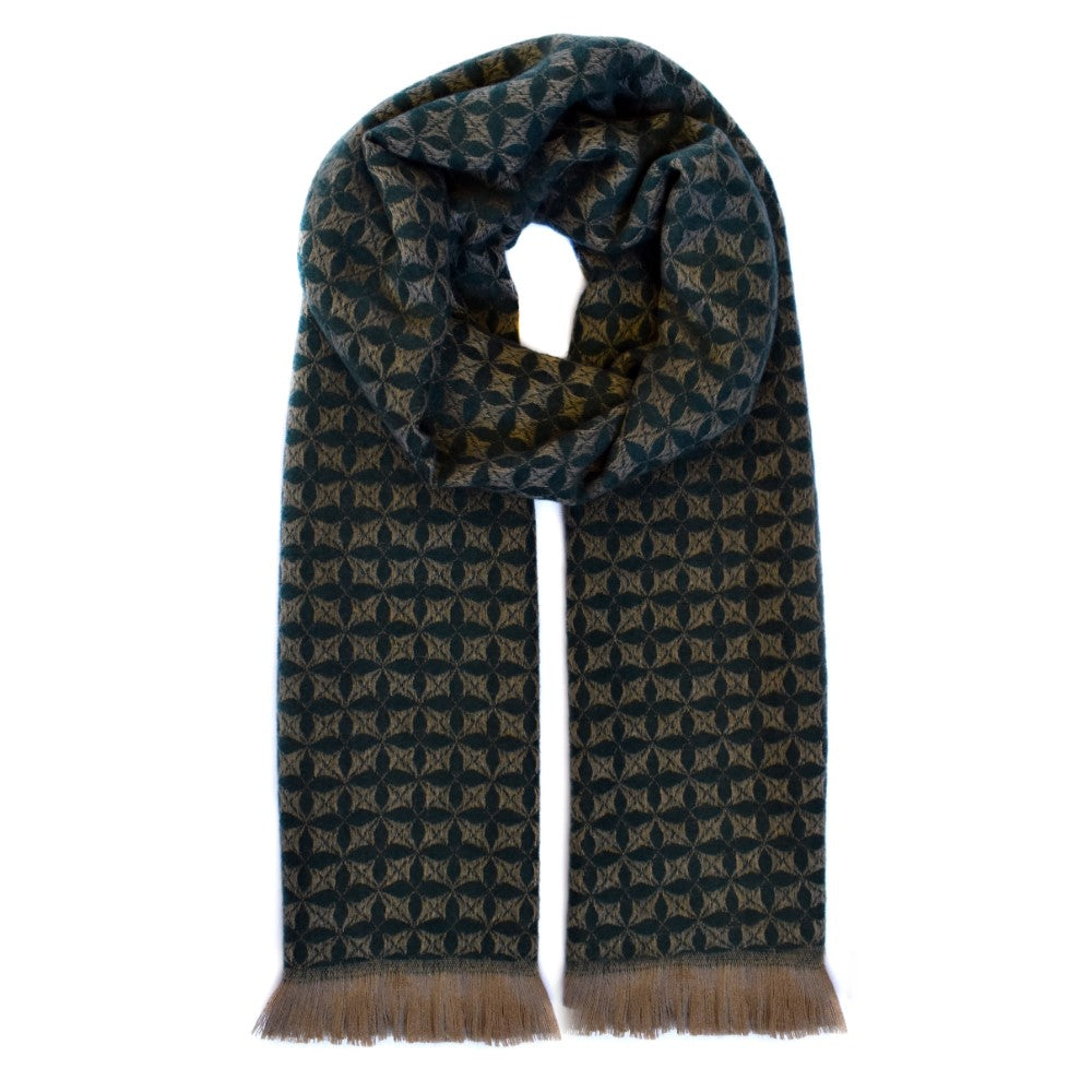 Luxuriously soft woven scarf