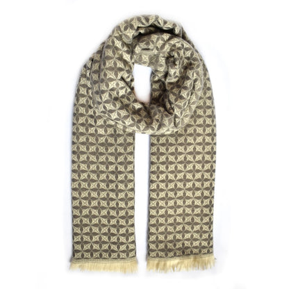 Luxuriously soft woven scarf